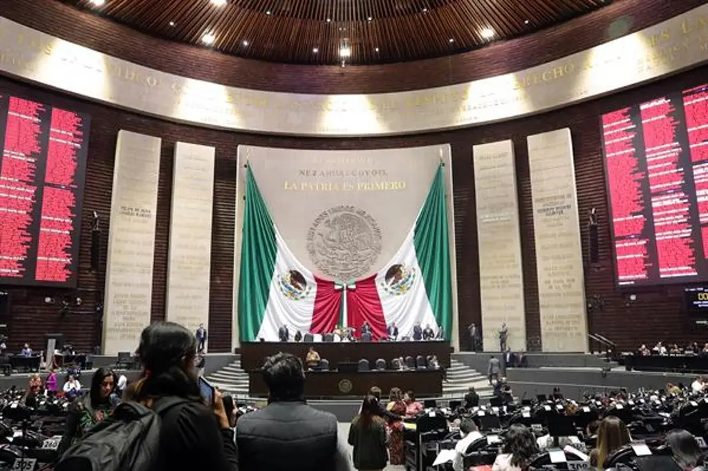 Imagen Diputados avalan que la CNDH supervise estado de estancias migratorias