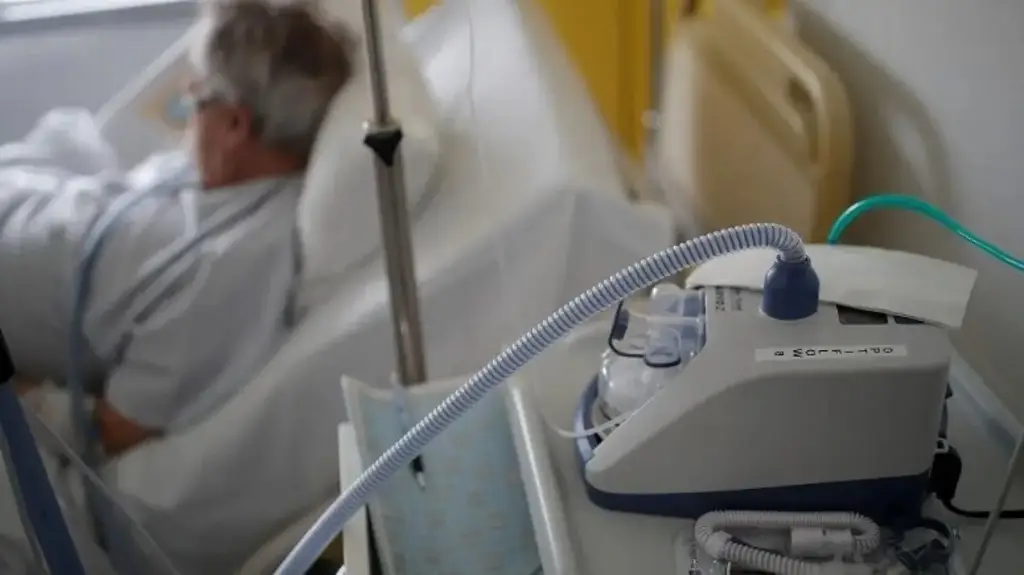 Imagen OMS alerta ante aumento de hospitalizaciones por COVID; 'el virus está cambiando', dice