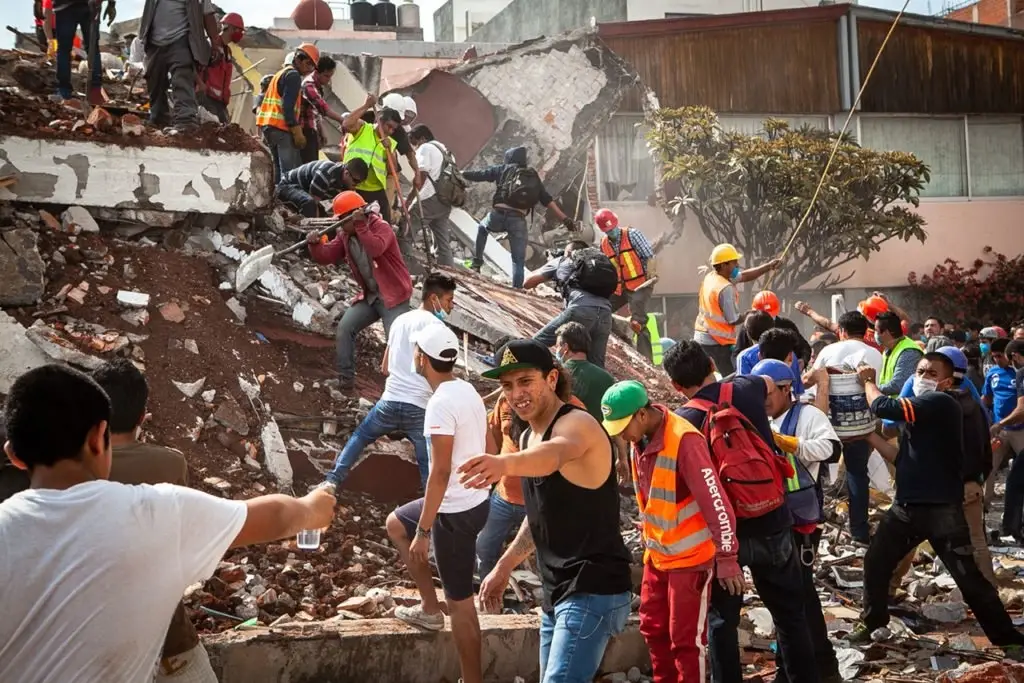Imagen El 19 de septiembre, fecha marcada por los sismos y el dolor para los mexicanos 