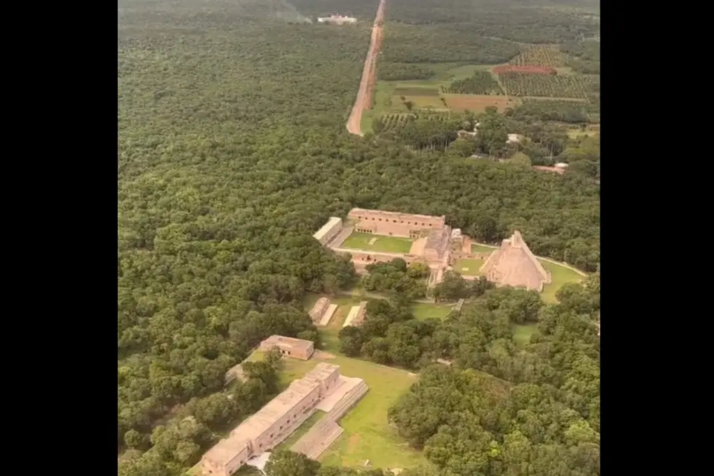 Imagen AMLO presume avance del Tren Maya en tramo Palenque-Cancún: 'ya está casi la totalidad de la vía'
