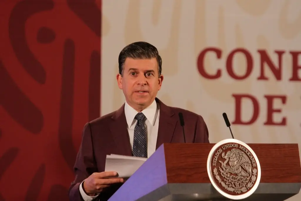 Imagen Ricardo Sheffield presenta su renuncia a Profeco para contender por gubernatura de Guanajuato