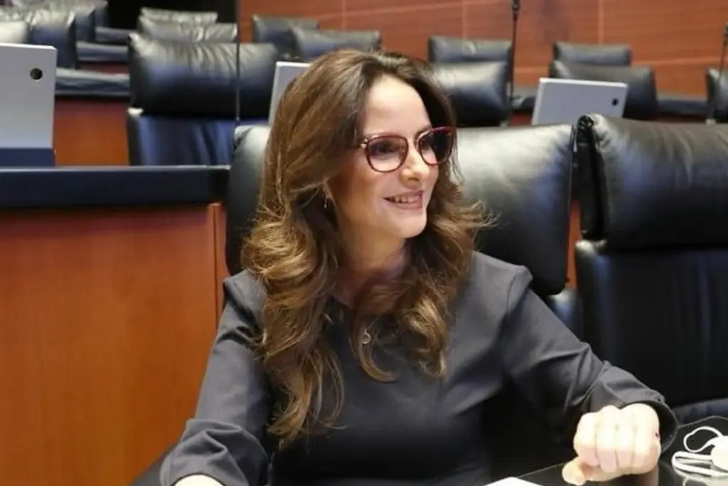 Imagen Nancy de la Sierra se une al PRI en el Senado