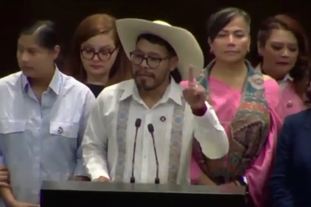 Imagen Piensan que porque estamos en Morena nos van a callar la boca: diputado sobreviviente de Ayotzinapa 