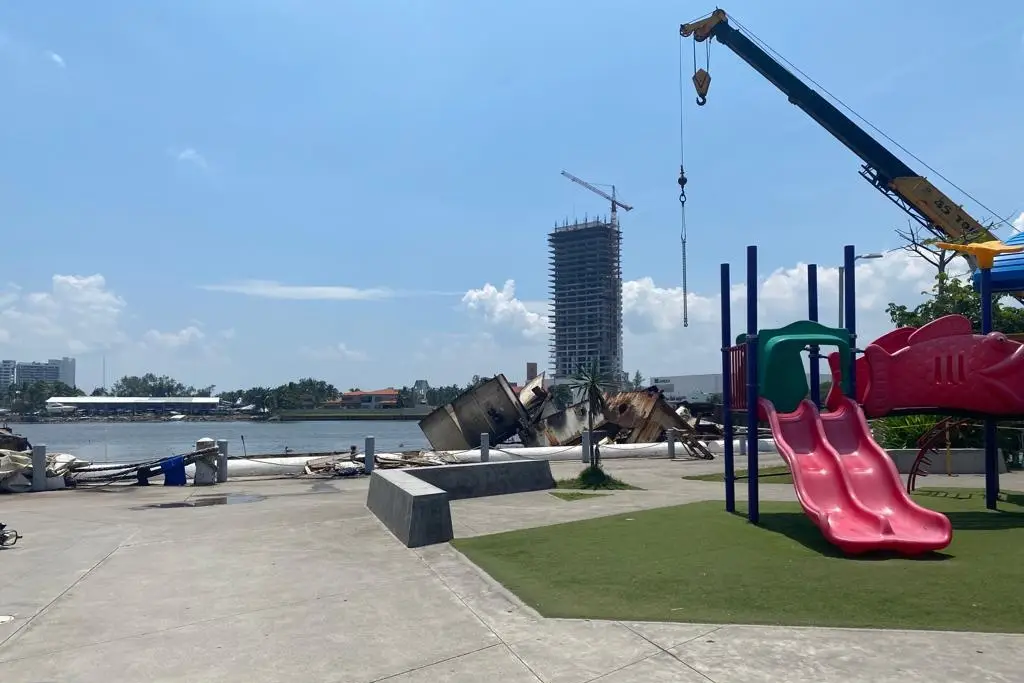 Imagen Este es el avance que se lleva en el retiro del Buque Guanajuato de Boca del Río