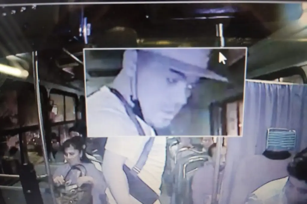 Imagen Se hacen pasar por pasajeros y roban autobús en Orizaba, Veracruz