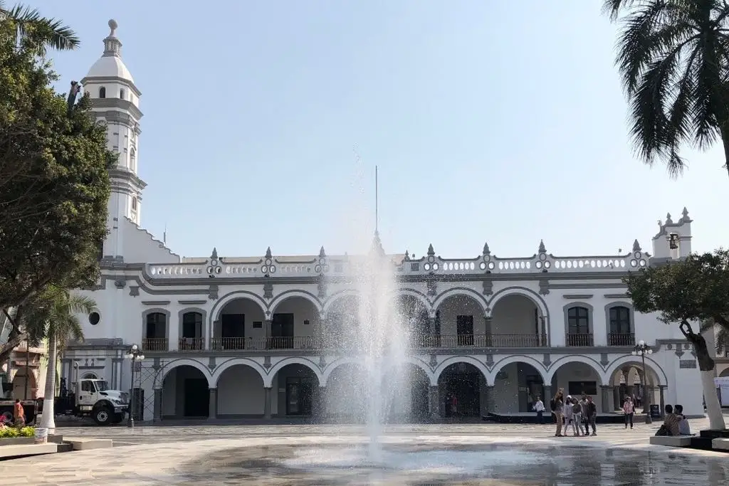 Imagen Ya hay fecha para la remodelación del zócalo de Veracruz 