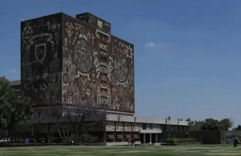Imagen Suspenden clases por presunta plaga de chinches en la UNAM 