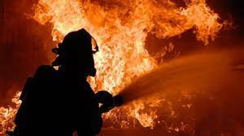 Imagen Deja 6 muertos y 4 intoxicados en el incendio de antro