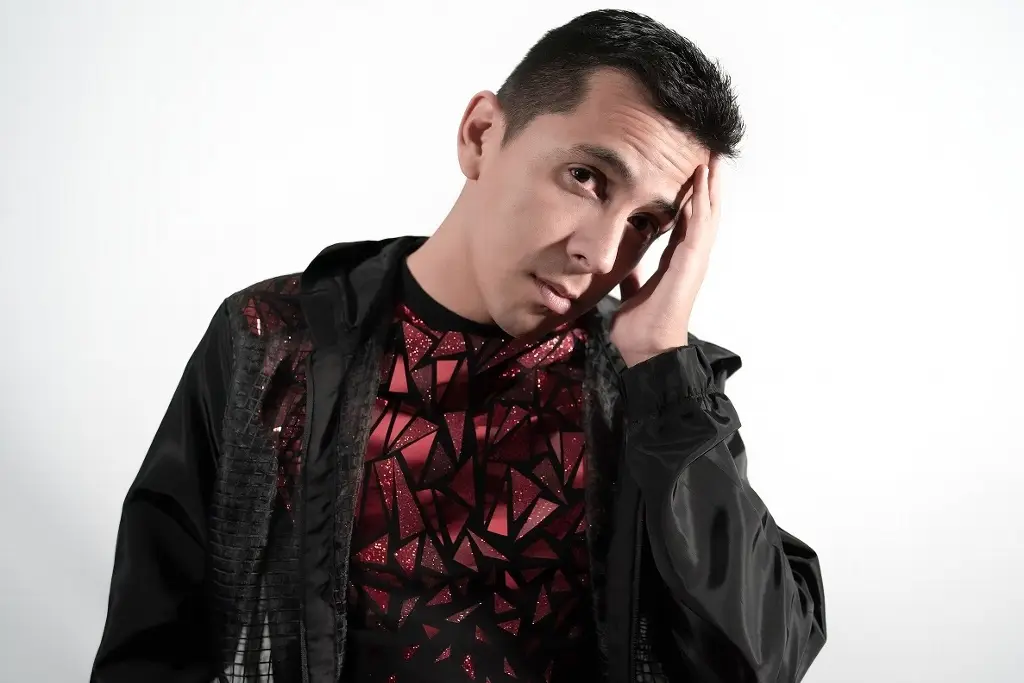 Imagen Nestor Fly presenta su versión de 'La Ventanita', éxito del grupo Garibaldi (+video)