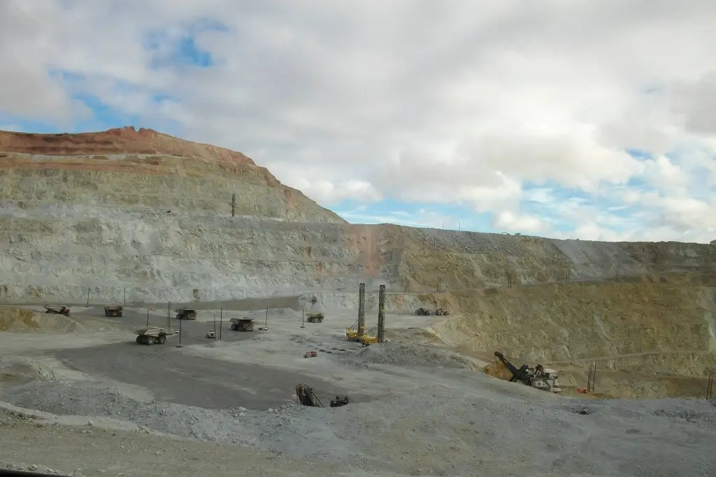 Imagen Por derrame y disputa laboral, sindicato bloquea mina de Grupo México en Sonora 