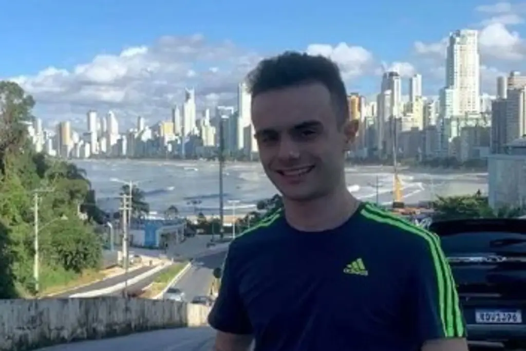 Imagen Hieren de bala a youtuber tras discusión con un policía 