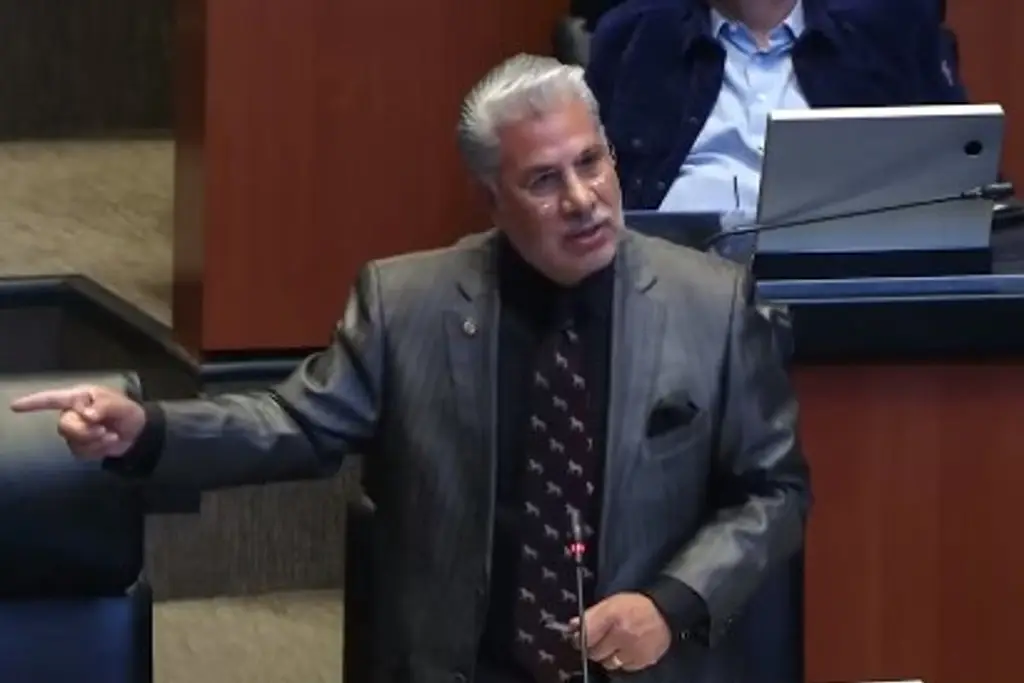 Imagen Senador de Morena pide a presidenta de la Mesa Directiva se disculpe con Malú Micher