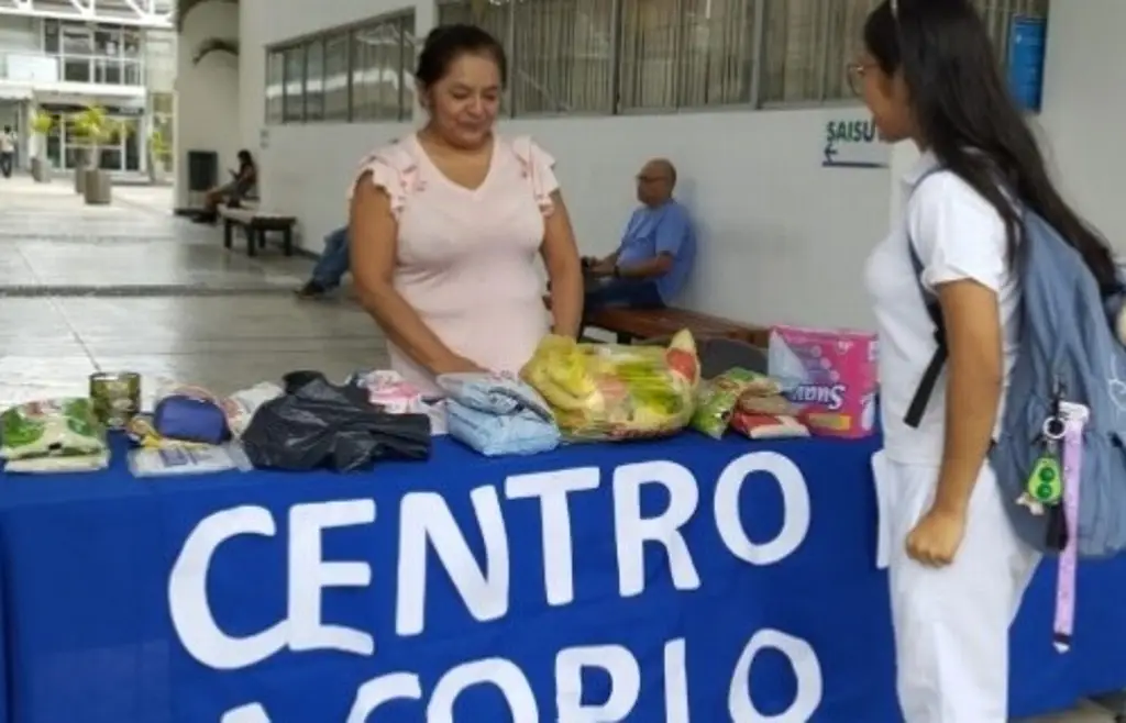 Imagen Abren centros de acopio al norte de Veracruz para ayudar a damnificados en Acapulco