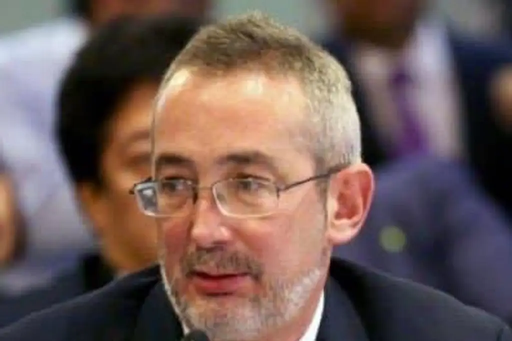 Imagen Oscar Guerra Ford renuncia al INAI; investigarán gasto en table dance con tarjeta de crédito institucional