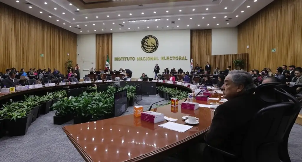 Imagen INE extiende vigencia de credenciales para votar; checa hasta cuándo 