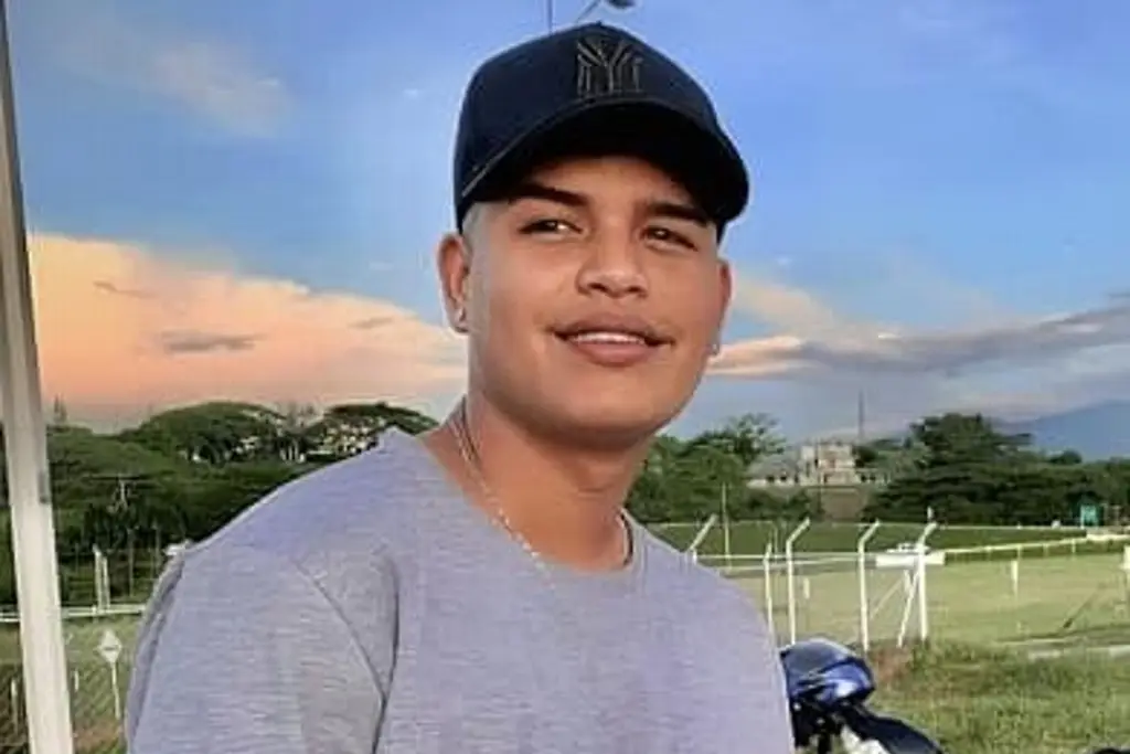 Imagen Hallan amarrado y sin vida a joven actor de 19 años