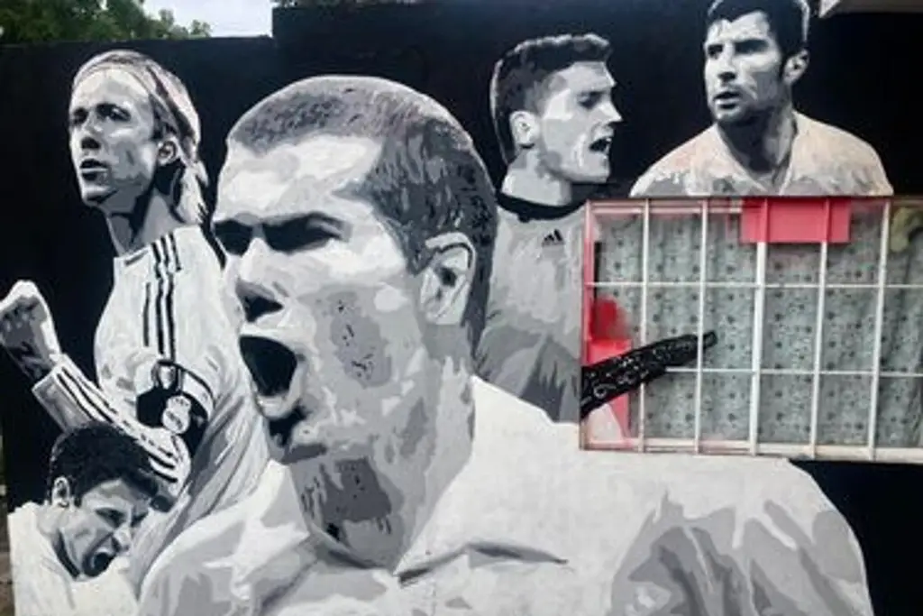 Imagen Realizan en Veracruz mural en homenaje a las leyendas del Real Madrid (+Video)