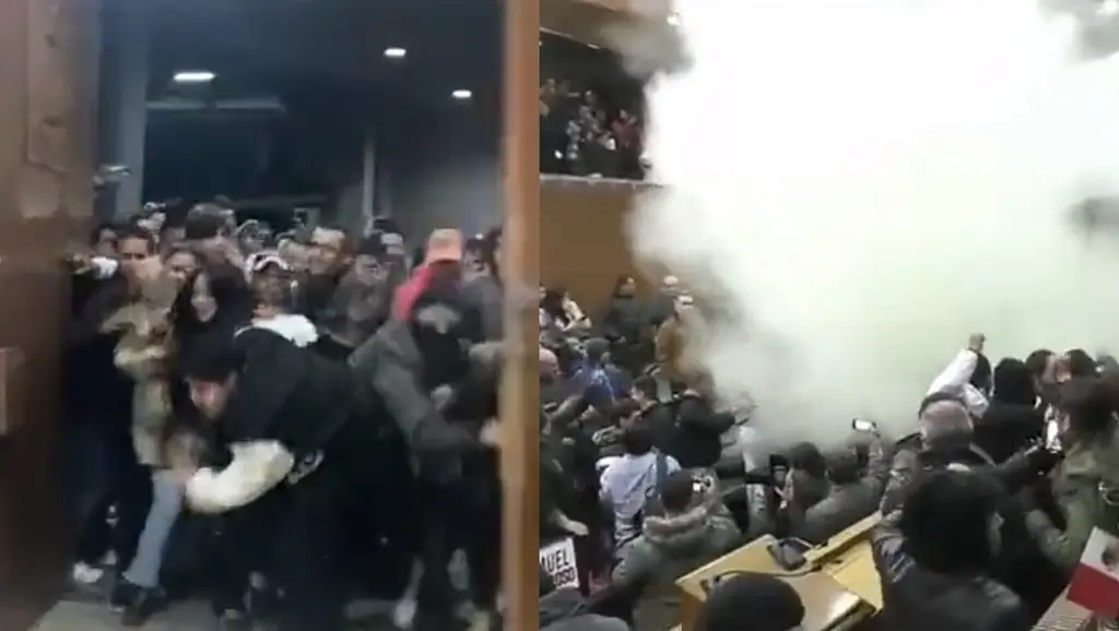 Imagen Gritos, humo y empujones: así fue la irrupción al Congreso de Nuevo León (+Videos)