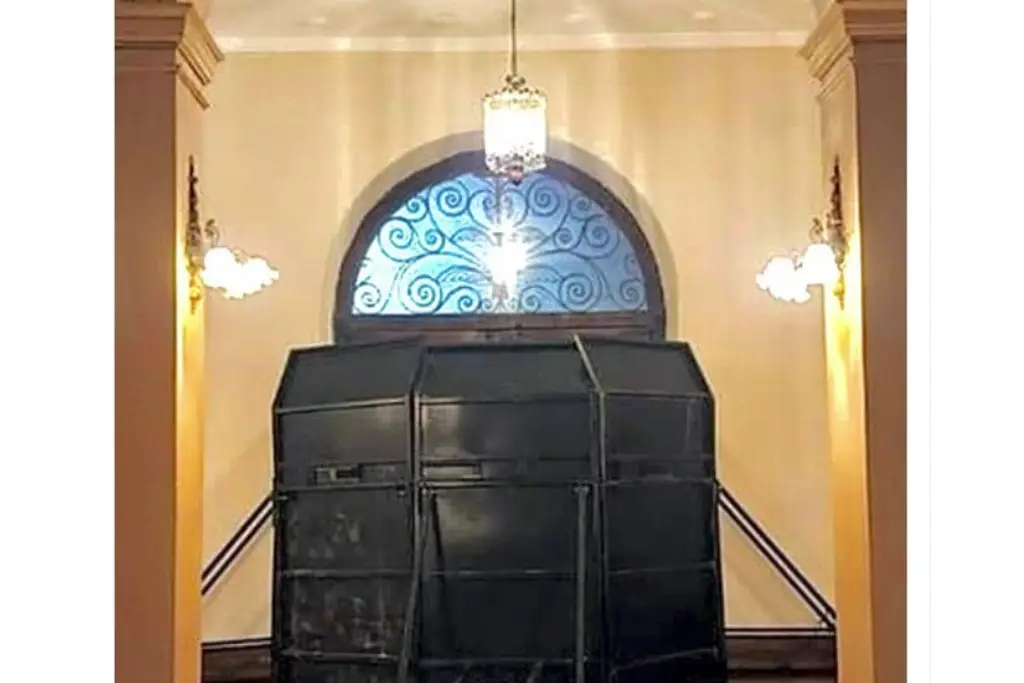 Imagen Difunden foto de Palacio de Gobierno de Nuevo León ‘blindado’ por dentro