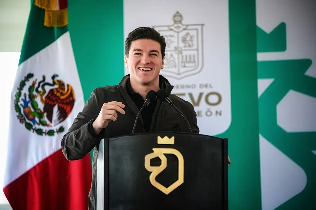Imagen Samuel García reasume gubernatura de Nuevo León; 'no se va a la campaña', dice secretario de Gobierno