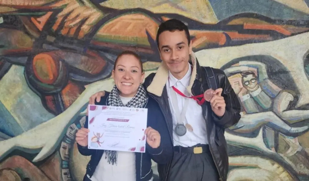 Imagen Estudiante de Bachilleres de Veracruz se trae una medalla de Olimpiada de Matemáticas