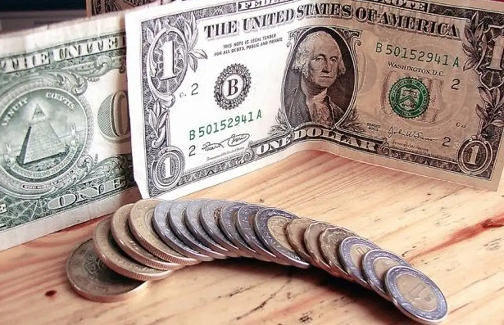 Imagen Peso mexicano se recupera; dólar se cotiza en 17.38 unidades