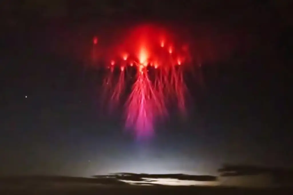 Imagen ¿Duendes, fantasmas o sprite? ¿Qué son estos destellos luminosos?