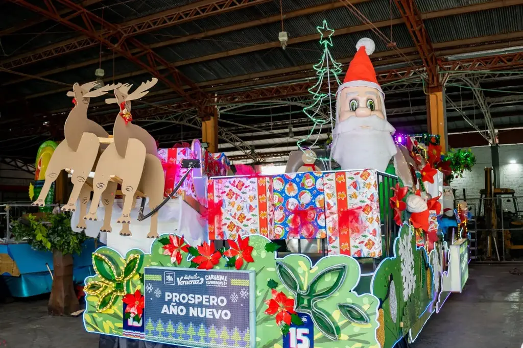 Imagen Estos son los carros alegóricos para el papaqui navideño en Veracruz (+Fotos)