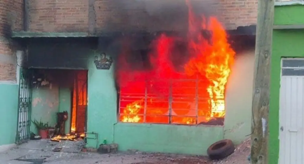 Imagen Mueren 3 mujeres en incendio mientras preparaban cena de Navidad 