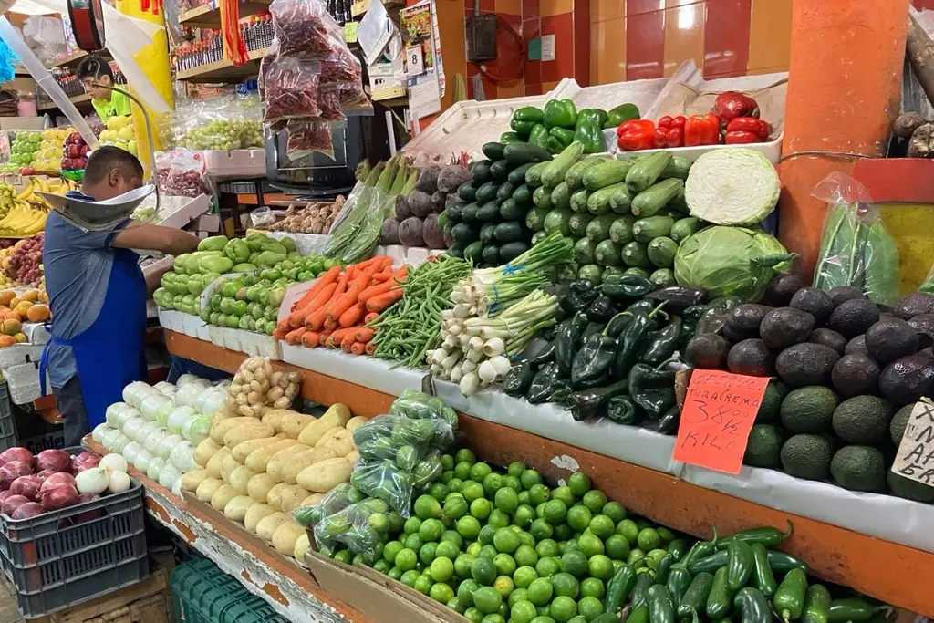 Imagen Repuntan las ventas por fechas decembrinas en mercado Hidalgo, Veracruz 