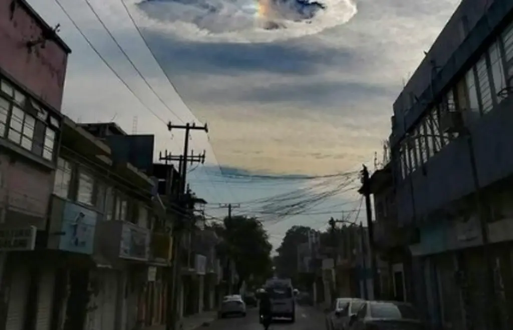 Imagen Frente frío crea extraño fenómeno en el cielo de Chiapas (+Foto)