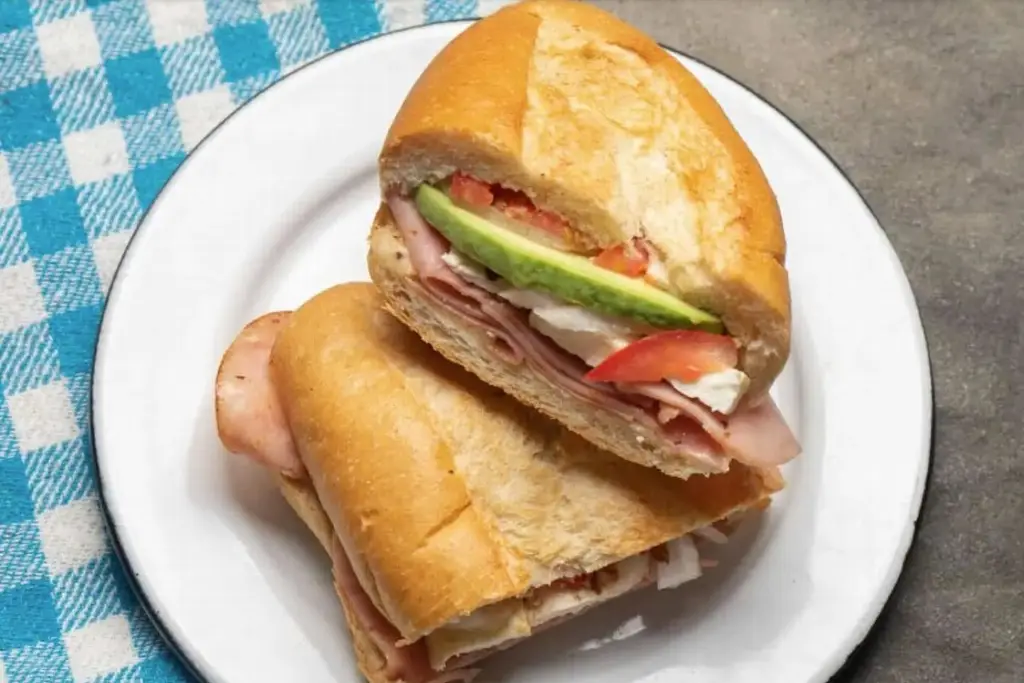 Imagen 'Comer tortas de jamón en casa es un lujo' en la cuesta de enero 