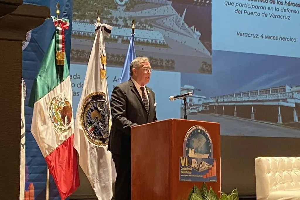 Imagen Puerto de Veracruz  ocupa primer lugar en movimiento de carga y ahora buscan llegada de cruceros 