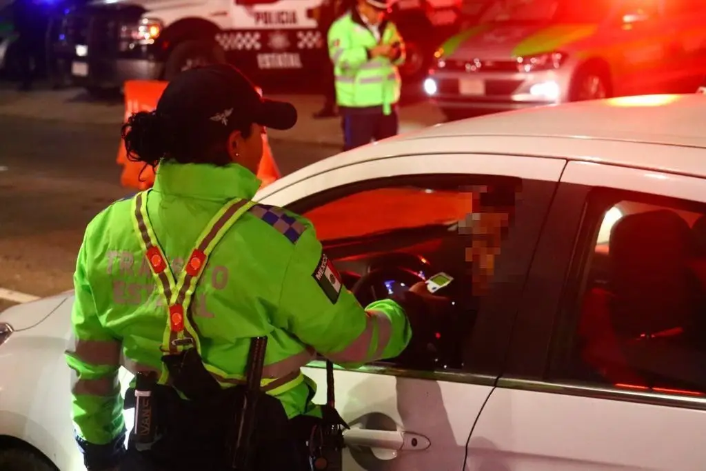 Imagen Aplican más de mil pruebas en Operativo de alcoholimetría en Xalapa