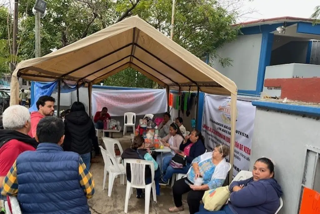 Imagen Dejan sin clases a cientos de alumnos en esta escuela de Veracruz, y por esta razón