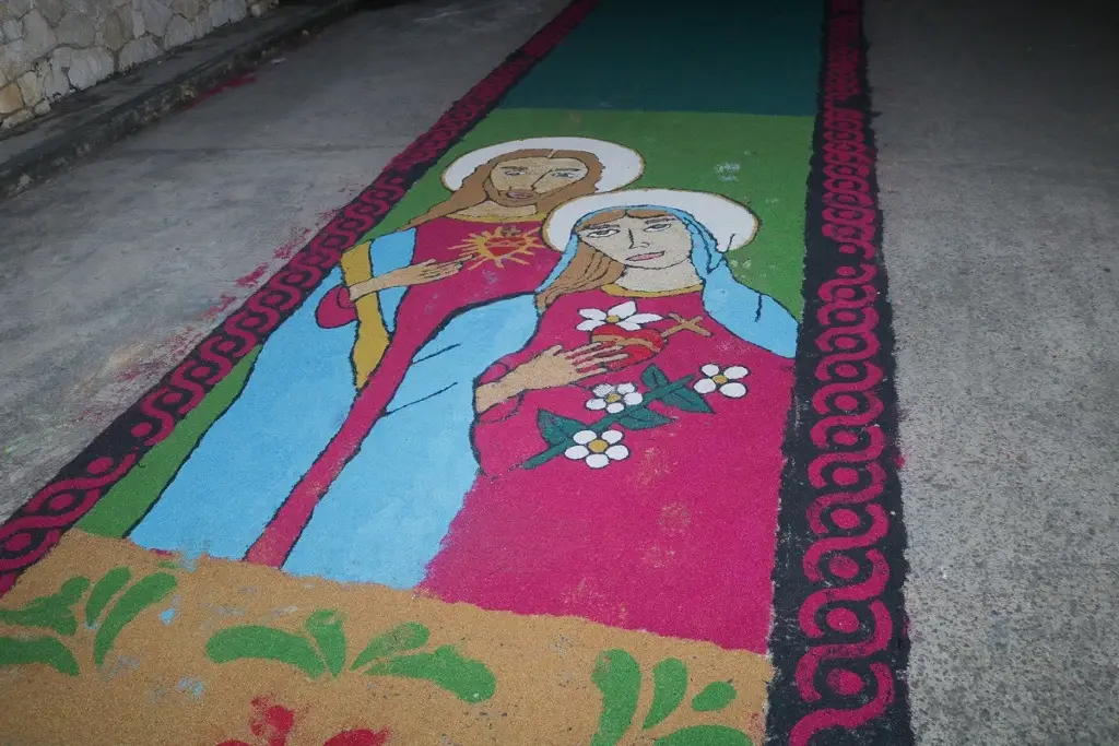 Imagen Con tapete de aserrín celebraron a la Virgen de la Candelaria en Potrero Viejo