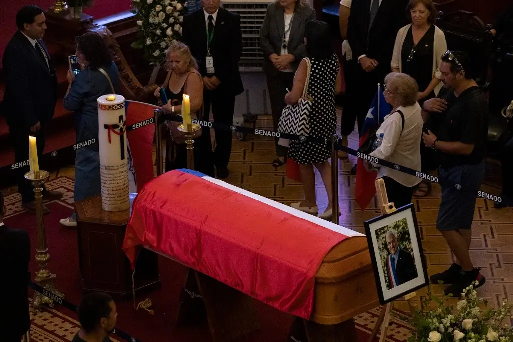 Imagen Masiva despedida al expresidente Piñera en Chile; afinan detalles para funeral de Estado