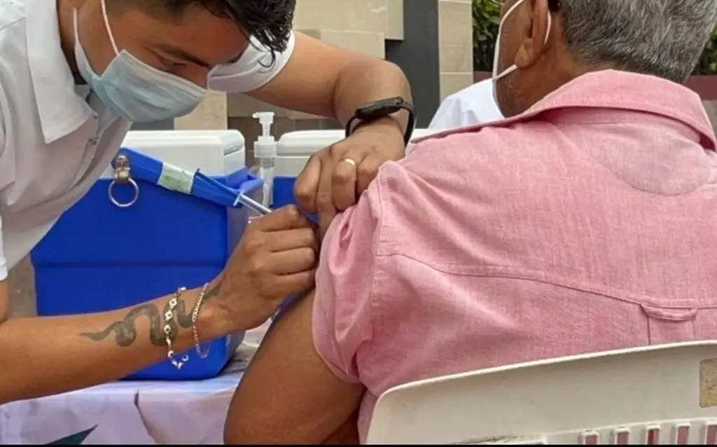 Imagen Llegará a Veracruz la vacuna COVID-19 Patria: Salud