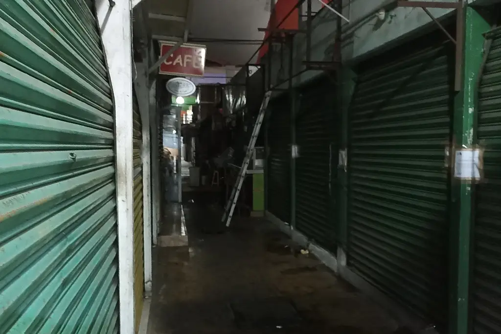Imagen Se incendia local del Mercado Hidalgo en Veracruz