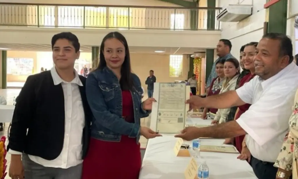 Imagen Se registra un matrimonio igualitario en bodas colectivas en Poza Rica, Veracruz 