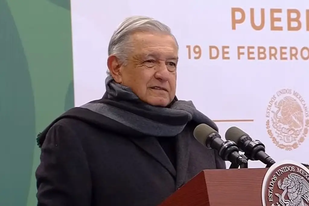 Imagen “Se beneficiaban de la corrupción, ahora se disfrazan de demócratas”: AMLO