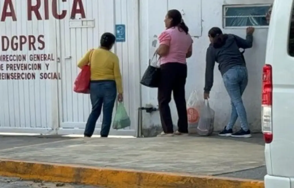 Imagen Colectivos de búsqueda de personas visitan ceresos al norte de Veracruz 