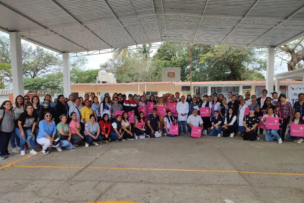Imagen TenarisTamsa y DIF Municipal Veracruz realizan Brigada de Salud en Tejería (+fotos)