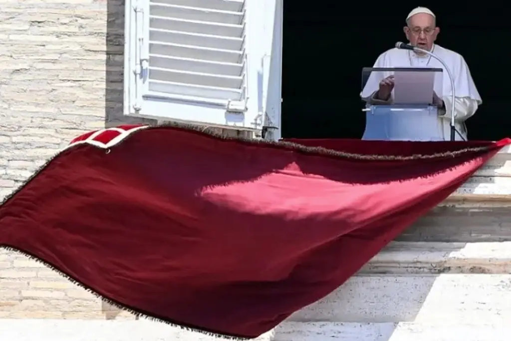 Imagen Papa Francisco celebra rezo del ángelus tras suspender su agenda por gripe
