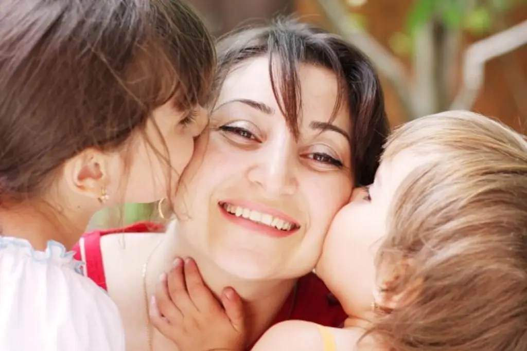 Imagen ¿Eres madre soltera? Así puedes registrarte para recibir apoyo 