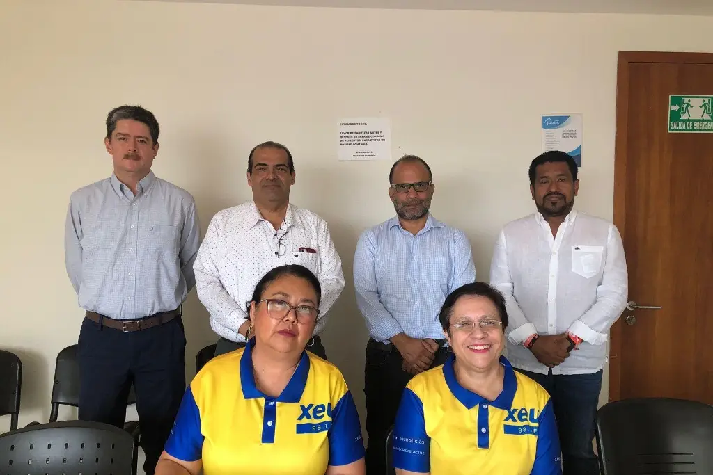 Imagen Acuerdan realizar debate de candidatos a diputación federal por el Distrito 12 de Veracruz en XEU