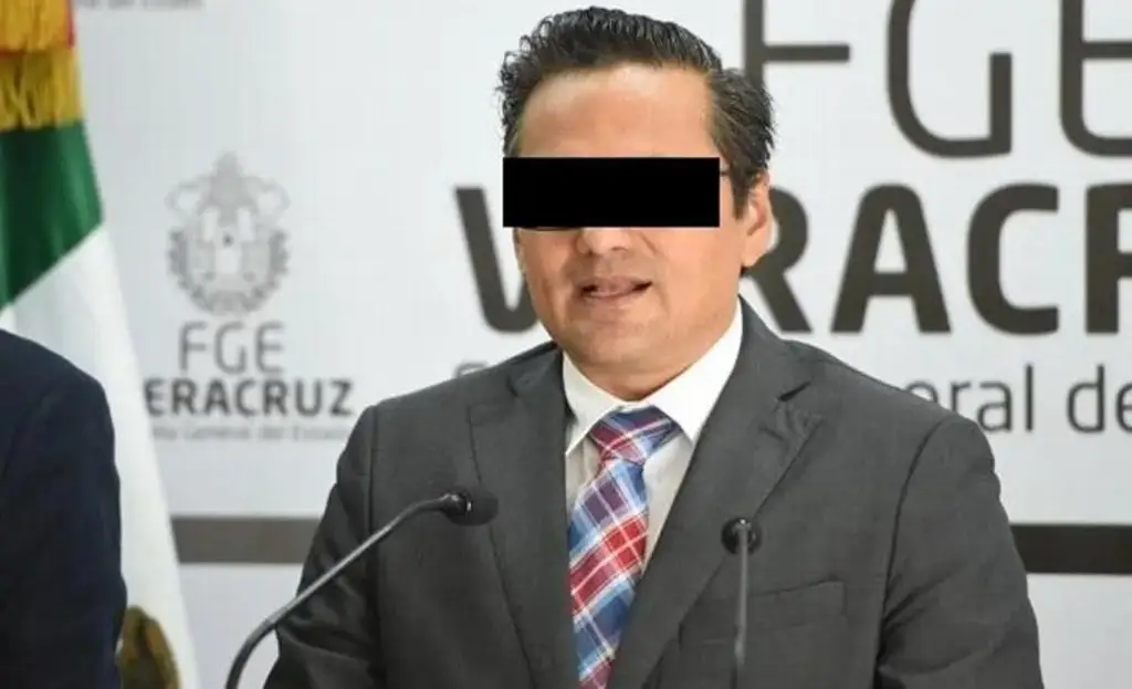 Imagen Juez resuelve no vincular a proceso a ex fiscal de Veracruz, ¿seguirá en la cárcel?