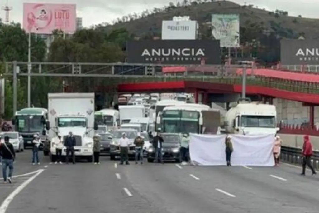 Imagen Transportistas anuncian que realizarán bloqueos en Edomex  ¿Cuándo? 