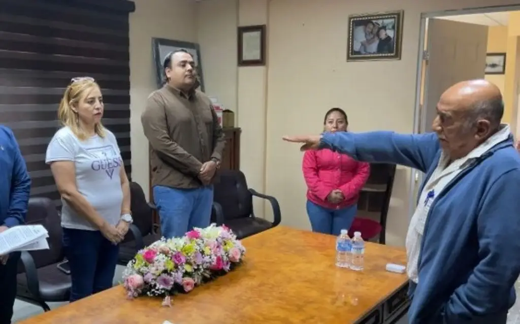 Imagen Toma posesión alcalde suplente de Coatzintla, Veracruz 