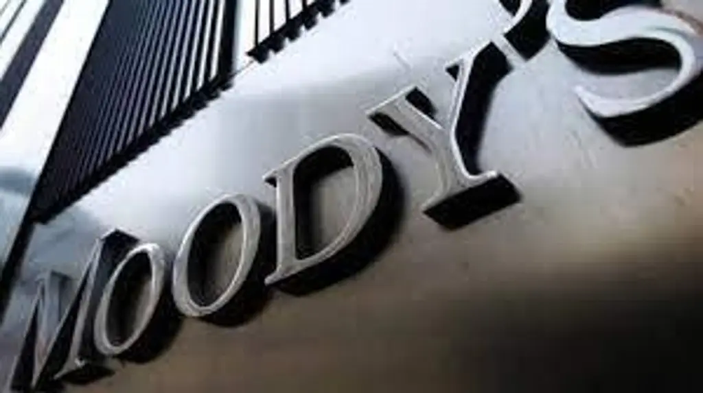 Imagen Positivo para la banca el recorte de la tasa de interés del Banxico: Moody's